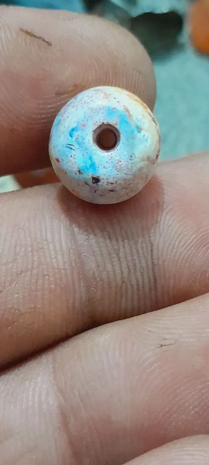 مهره هف رنگ پاتین کهنه|کلکسیون اشیاء عتیقه|گنبد کاووس, |دیوار