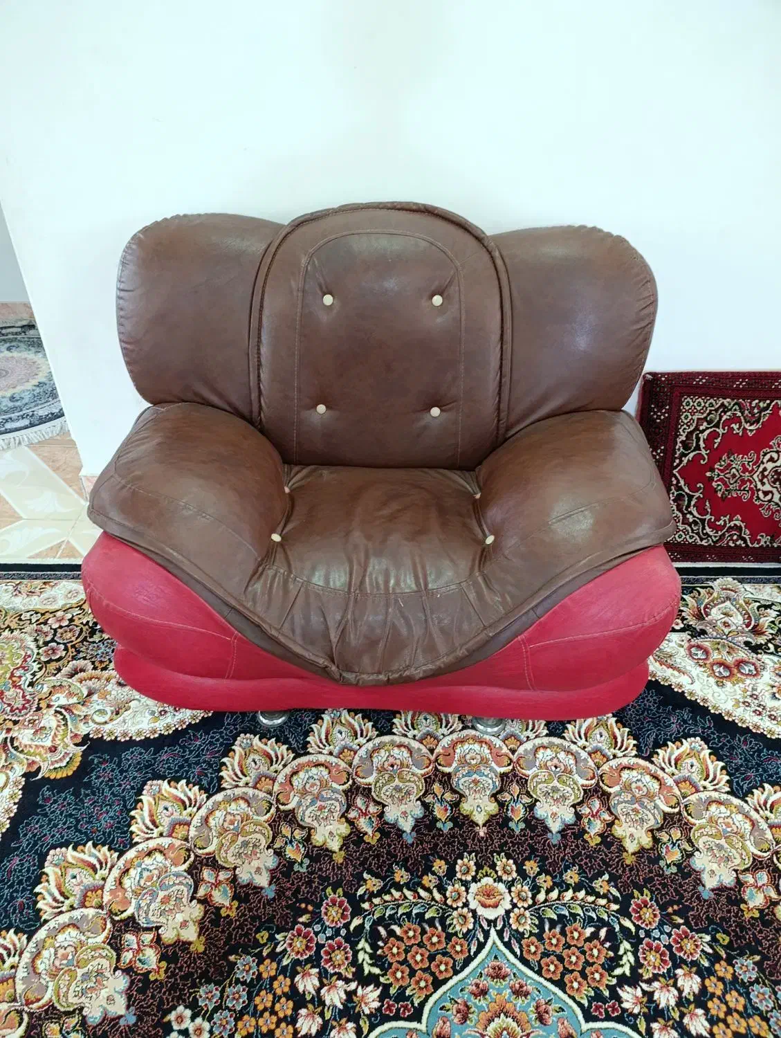 مبلمان چرم 7 نفره|مبلمان خانگی و میز عسلی|کومله, |دیوار