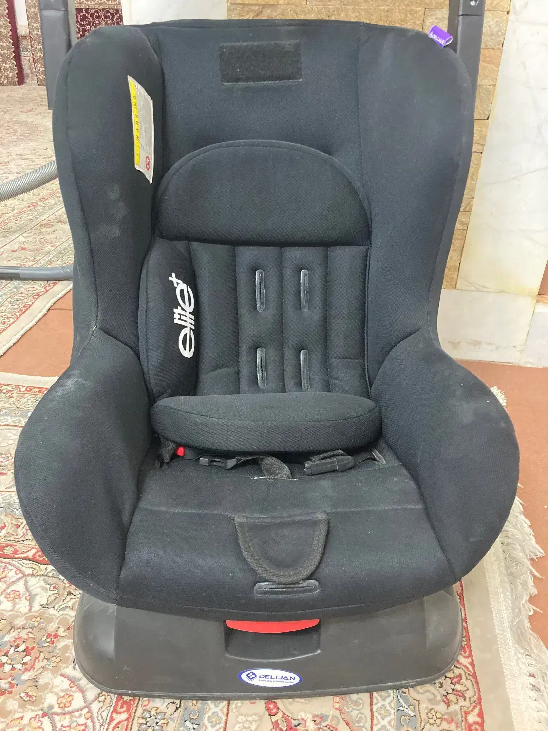 صندلی ماشین کودک|تخت و صندلی بچه|قم, زاویه|دیوار