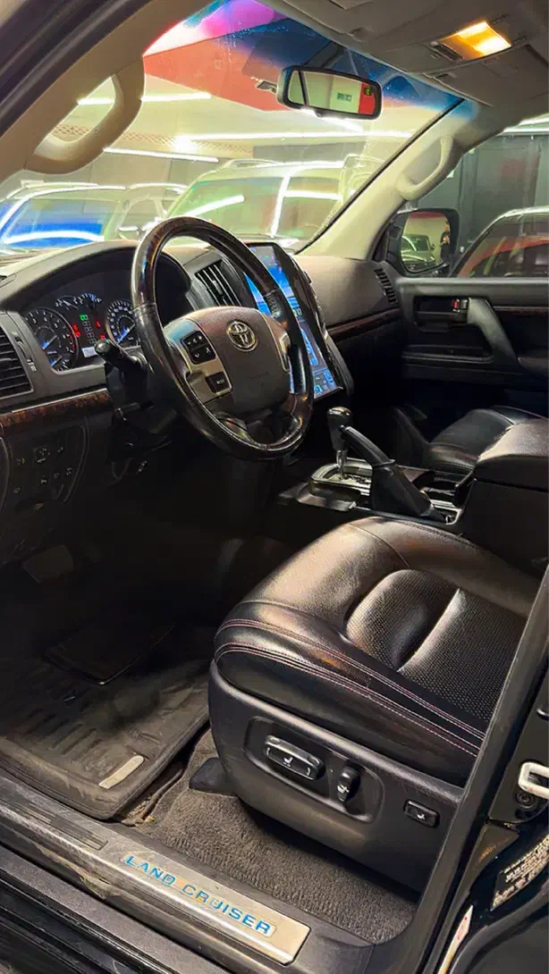 لندکروز ۲۰۱۲ بدون رنگ کم کار واقعی|خودرو سواری و وانت|تهران, فرمانیه|دیوار