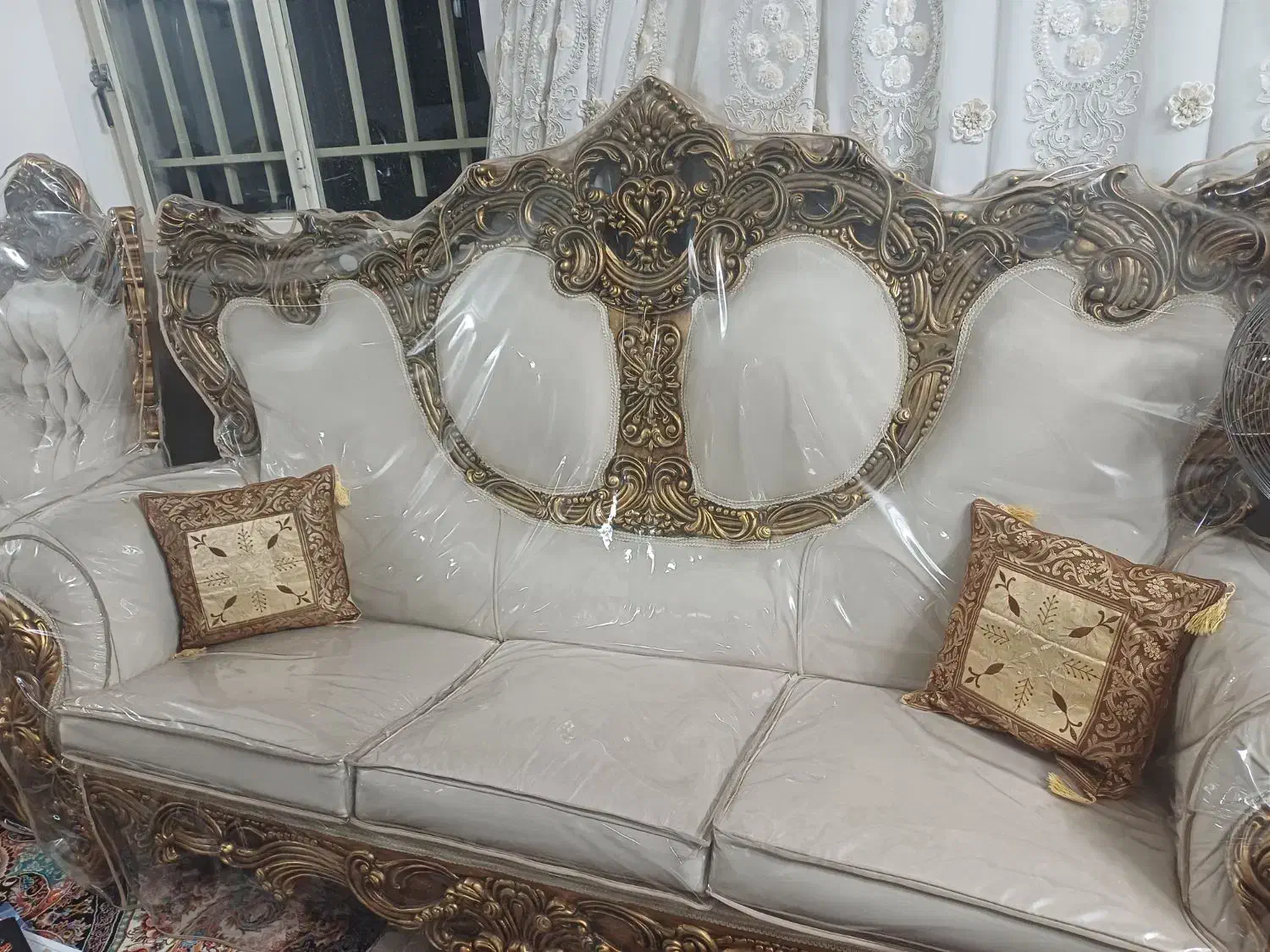 مبل سلطنتی9نفره|مبلمان خانگی و میز عسلی|کاشان, یحیی آباد|دیوار