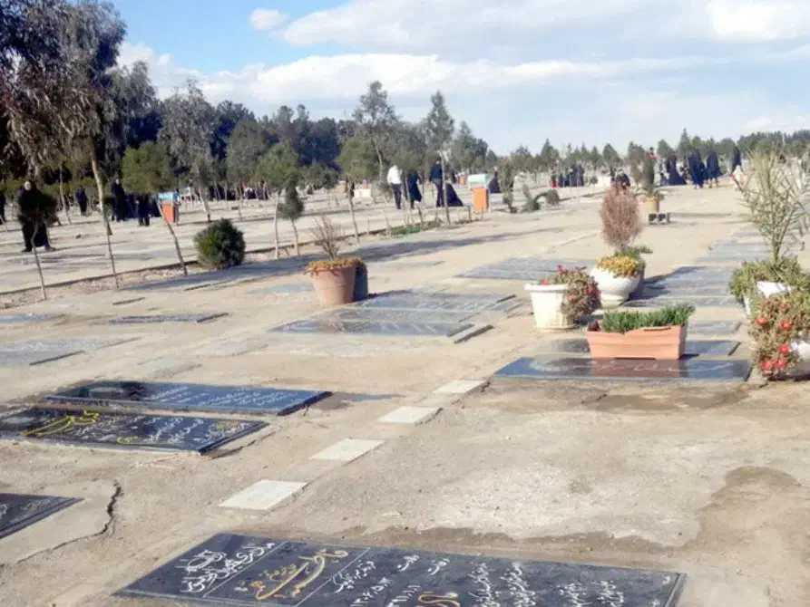 فروش قبر در بهشت معصومه استان قم|فروش زمین و ملک کلنگی|قم, آرامستان بهشت معصومه|دیوار