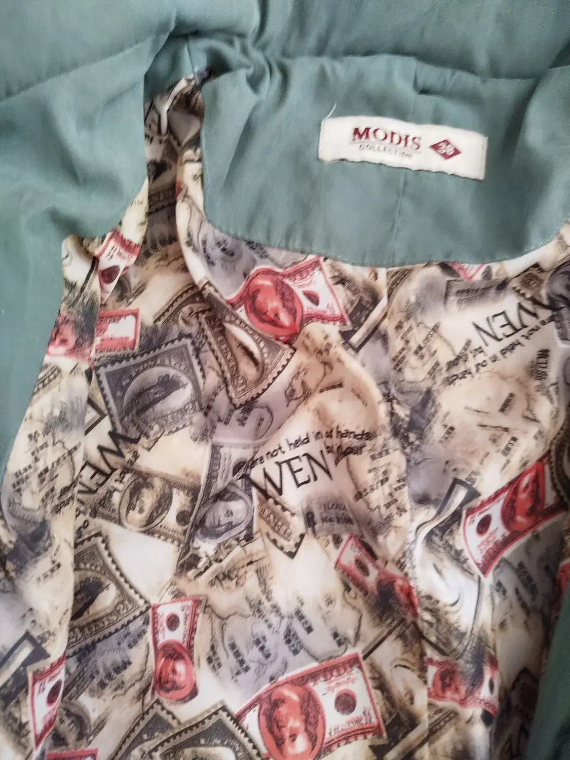 تعدادی کاپشن و بارانی دخترانه در حد نو سایز ۳۶/۳۸|لباس|تبریز, |دیوار