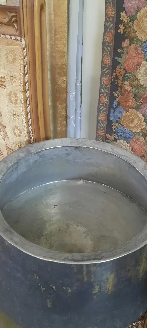 دیگ و دیگچه مسی قدیمی|ظروف پختوپز|اصفهان, جلفا|دیوار