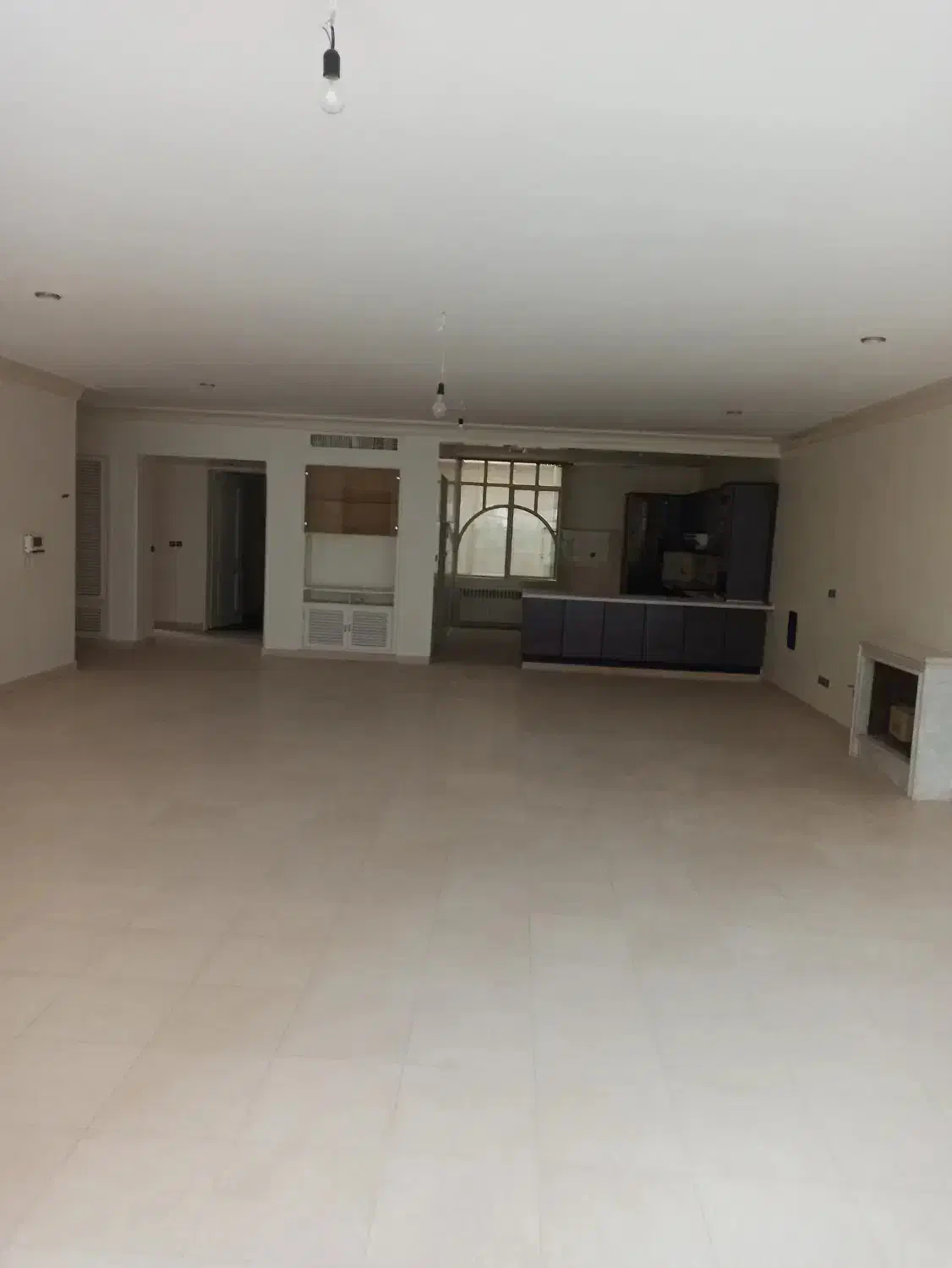 اجاره آپارتمان۲۵۰متر ۳خواب فول امکانات خ مطهری|اجارهٔ آپارتمان|اصفهان, عباسآباد|دیوار