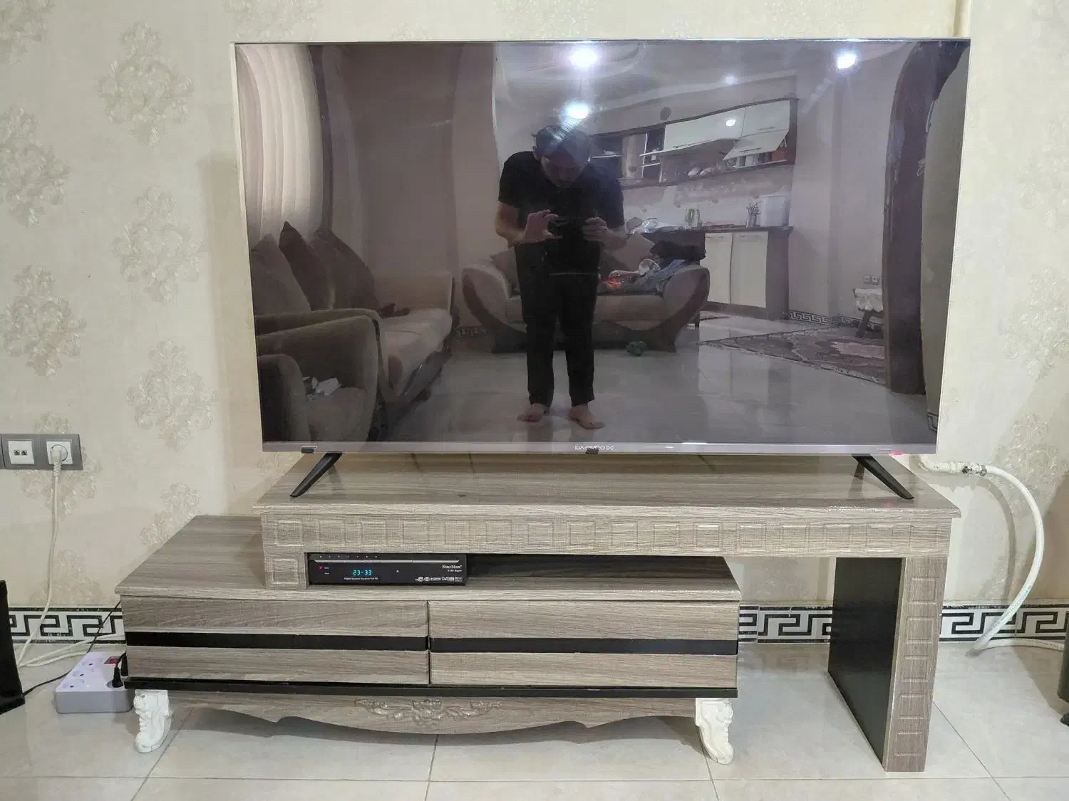 میز تلویزیون|میز تلویزیون|رشت, دیانتی|دیوار