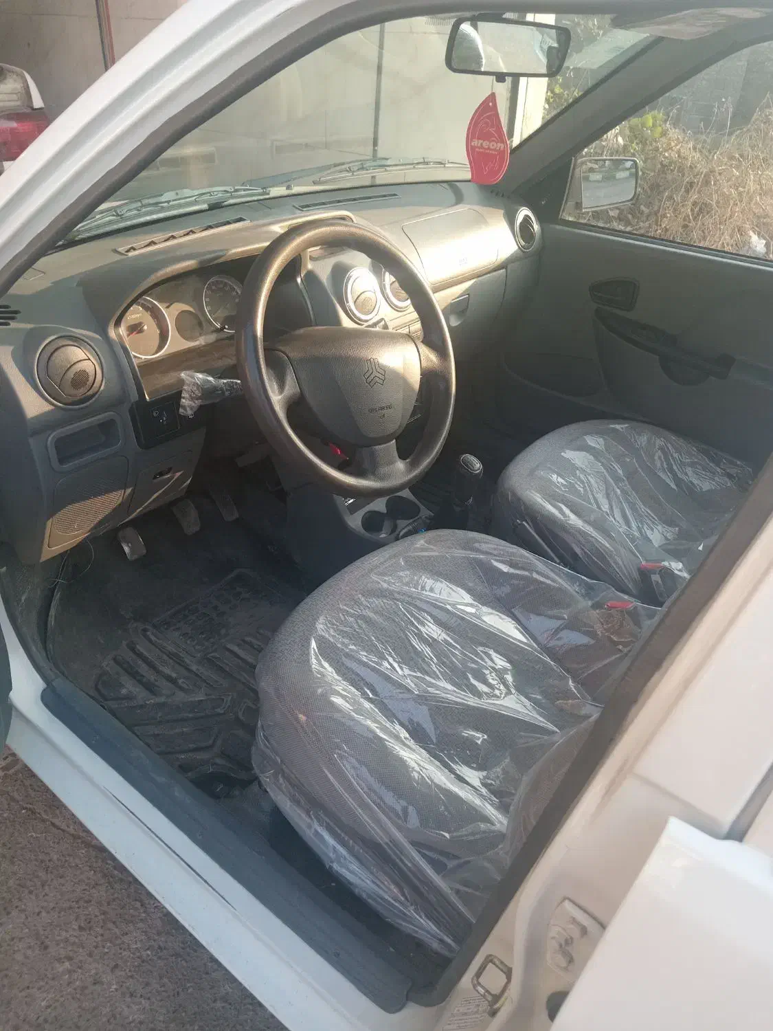 ۱۱۱مدل ۹۸SE|خودرو سواری و وانت|آستانه اشرفیه, |دیوار