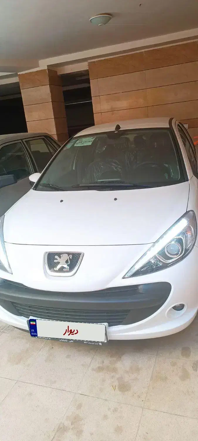 پژو ۲۰۷ سقف فلز دنده‌ای|خودرو سواری و وانت|کرمانشاه, |دیوار