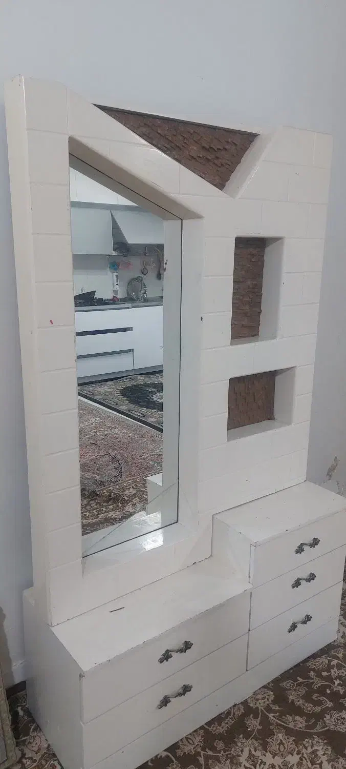 کمد دراور|جاکفشی، کمد، دراور|کاشمر, |دیوار