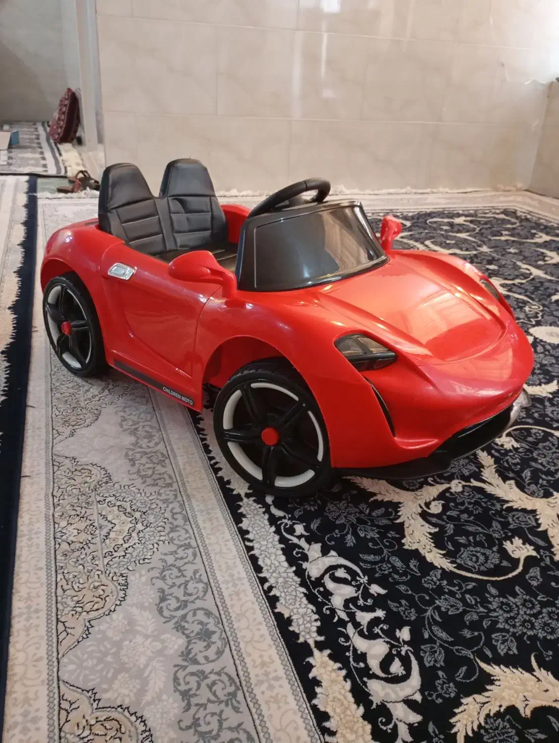 ماشین شارژی|اسباب‌بازی بچه|یزد, |دیوار