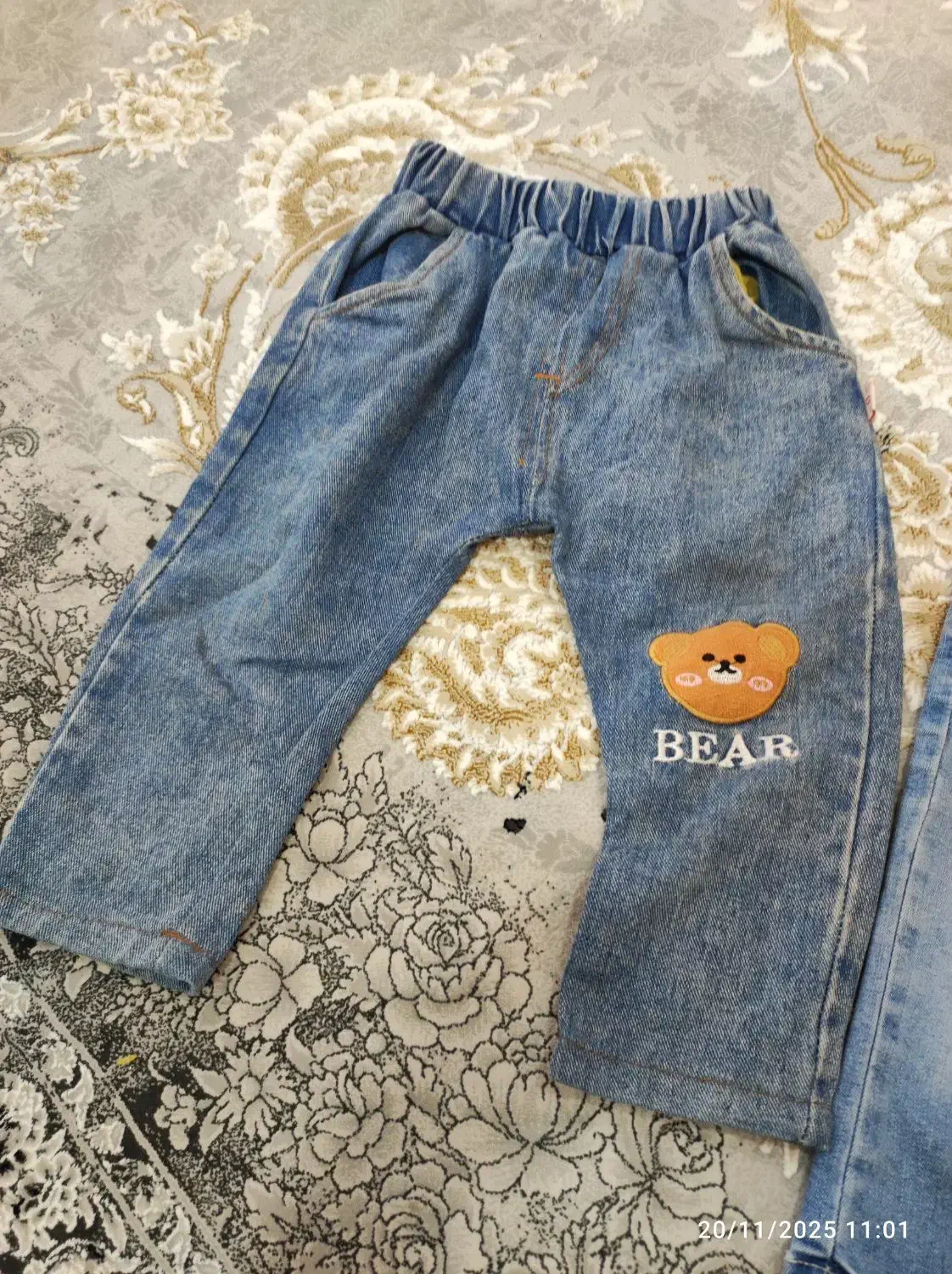 شلوار لی و پیشبندی بچگانه|کفش و لباس بچه|علیآباد کتول, |دیوار