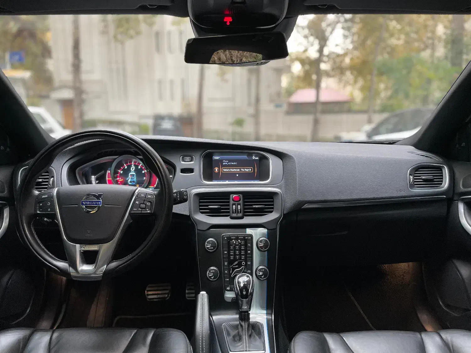 ولوو v40 r design plus|خودرو سواری و وانت|تهران, اقدسیه|دیوار