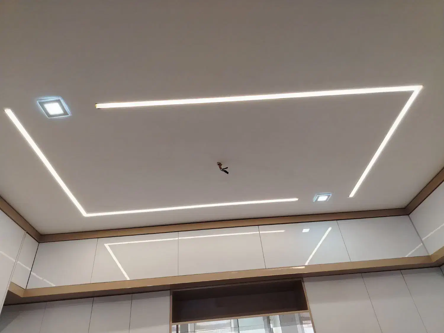 برق کشی و تاسیسات ساختمان|خدمات پیشه و مهارت|زرند, |دیوار