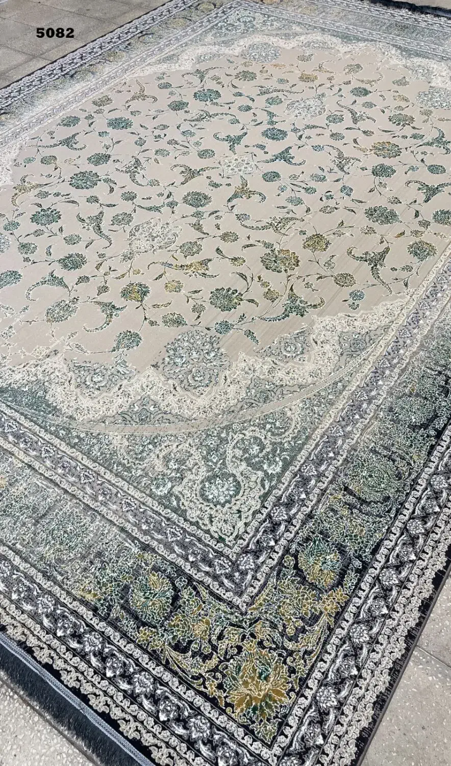 اخرین شانس خرید فرش های حراجیی|فرش|کرمان, |دیوار