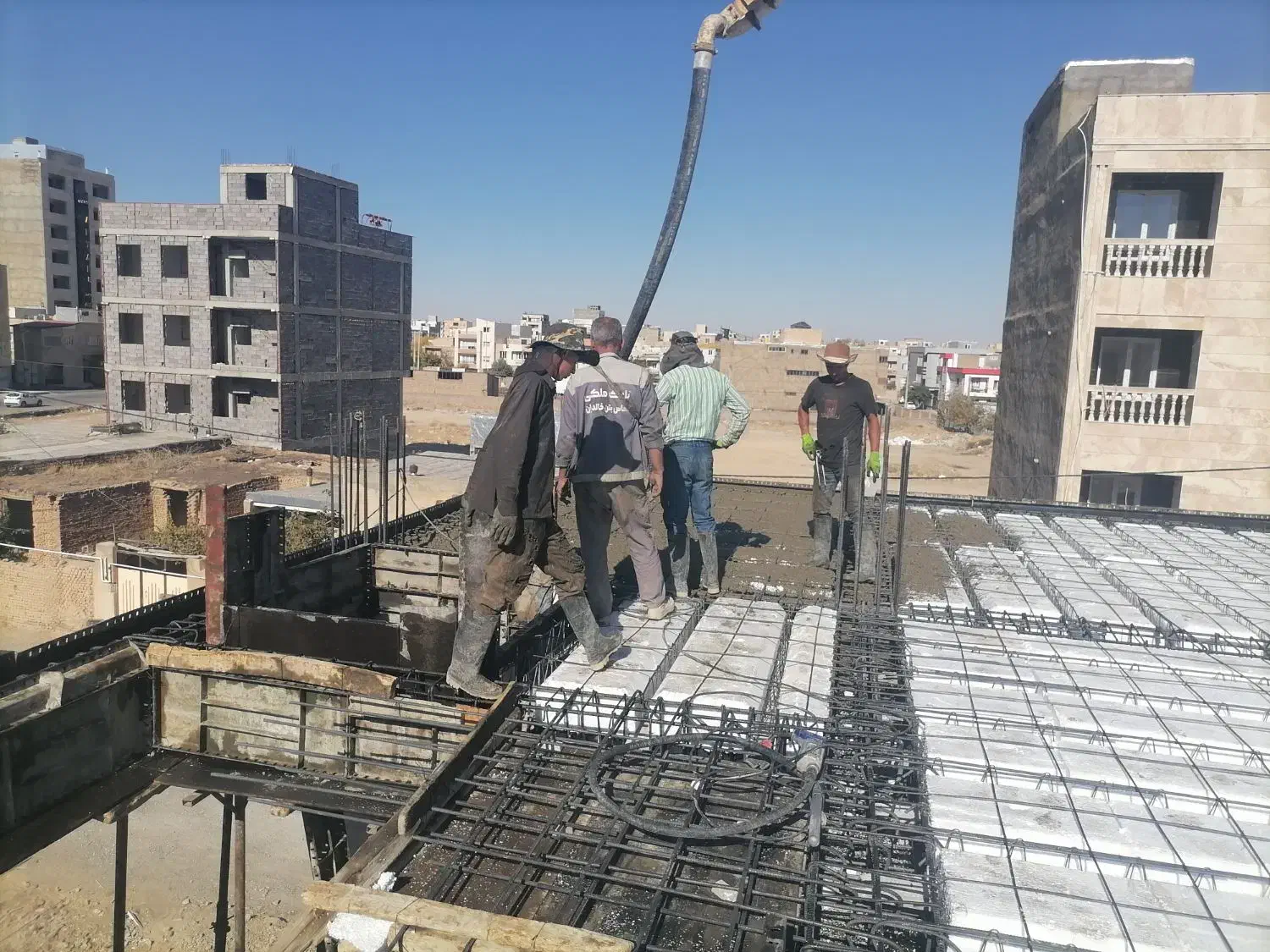 مجری ذیصلاح ساختمان|خدمات پیشه و مهارت|قروه, |دیوار