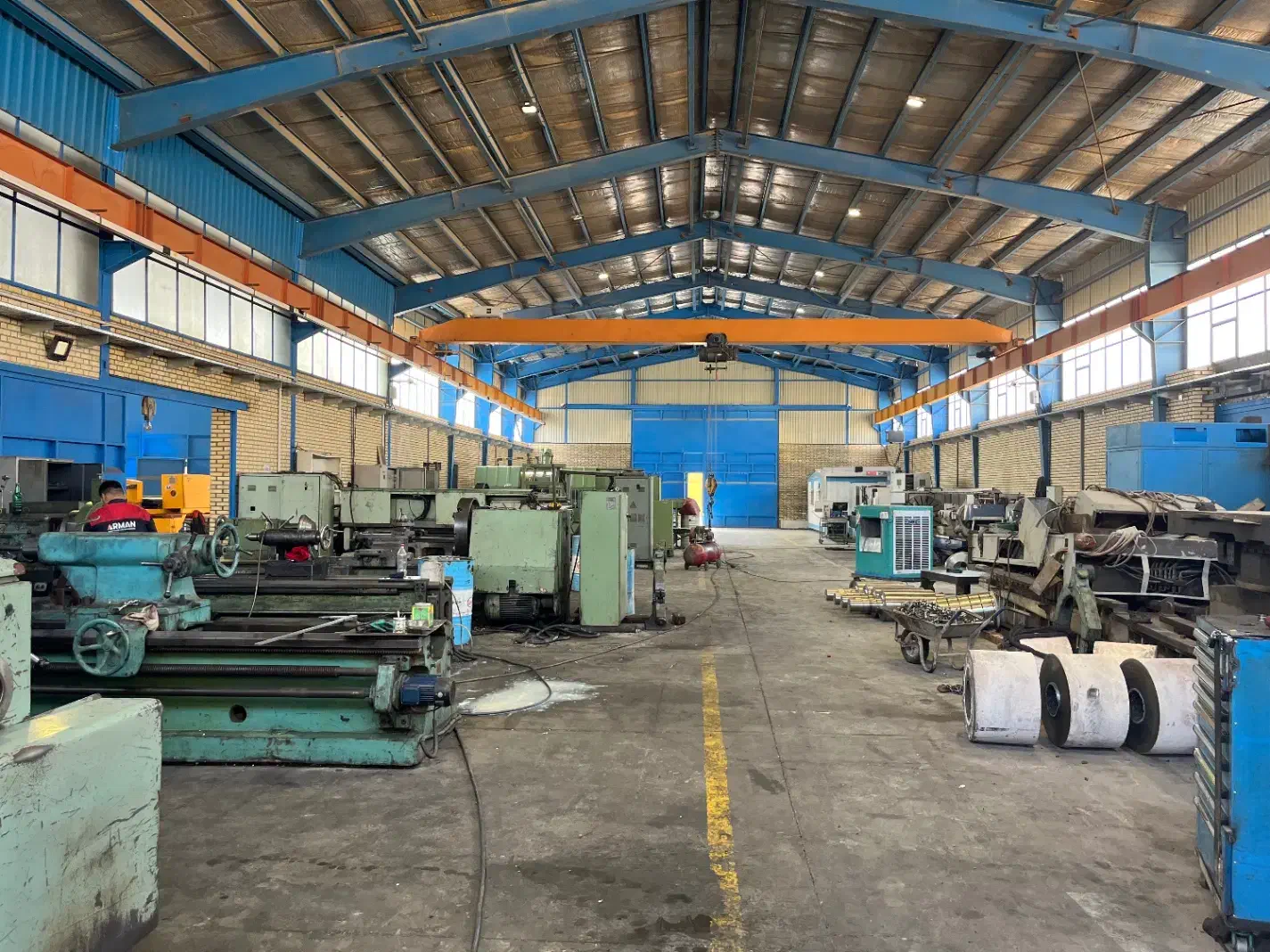 سوله وزمین صنعتی ۲۰۰۰ متری با قیمت مناسب|فروش زمین و ملک کلنگی|سیستان, |دیوار