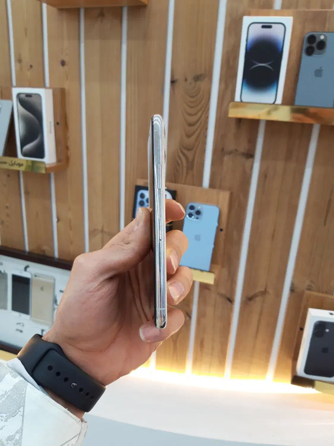 11pro lla 256|موبایل|اراک, |دیوار