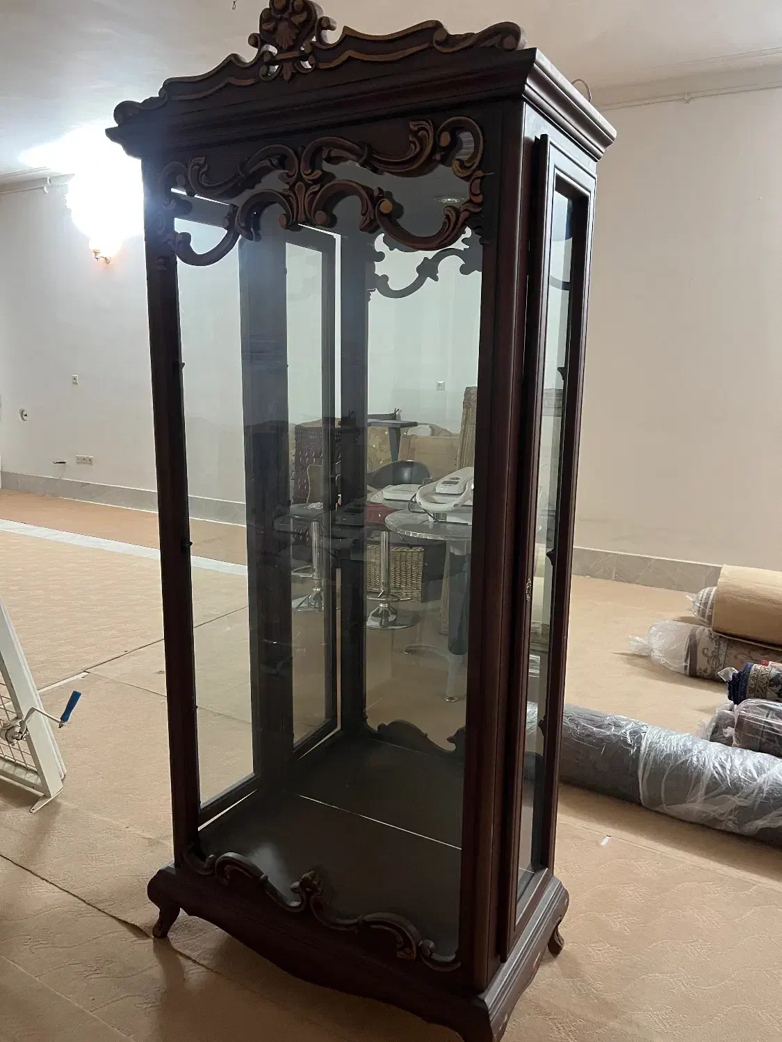 ویترین چوبی|بوفه، ویترین، کنسول|قم, شاه احمد قاسم|دیوار