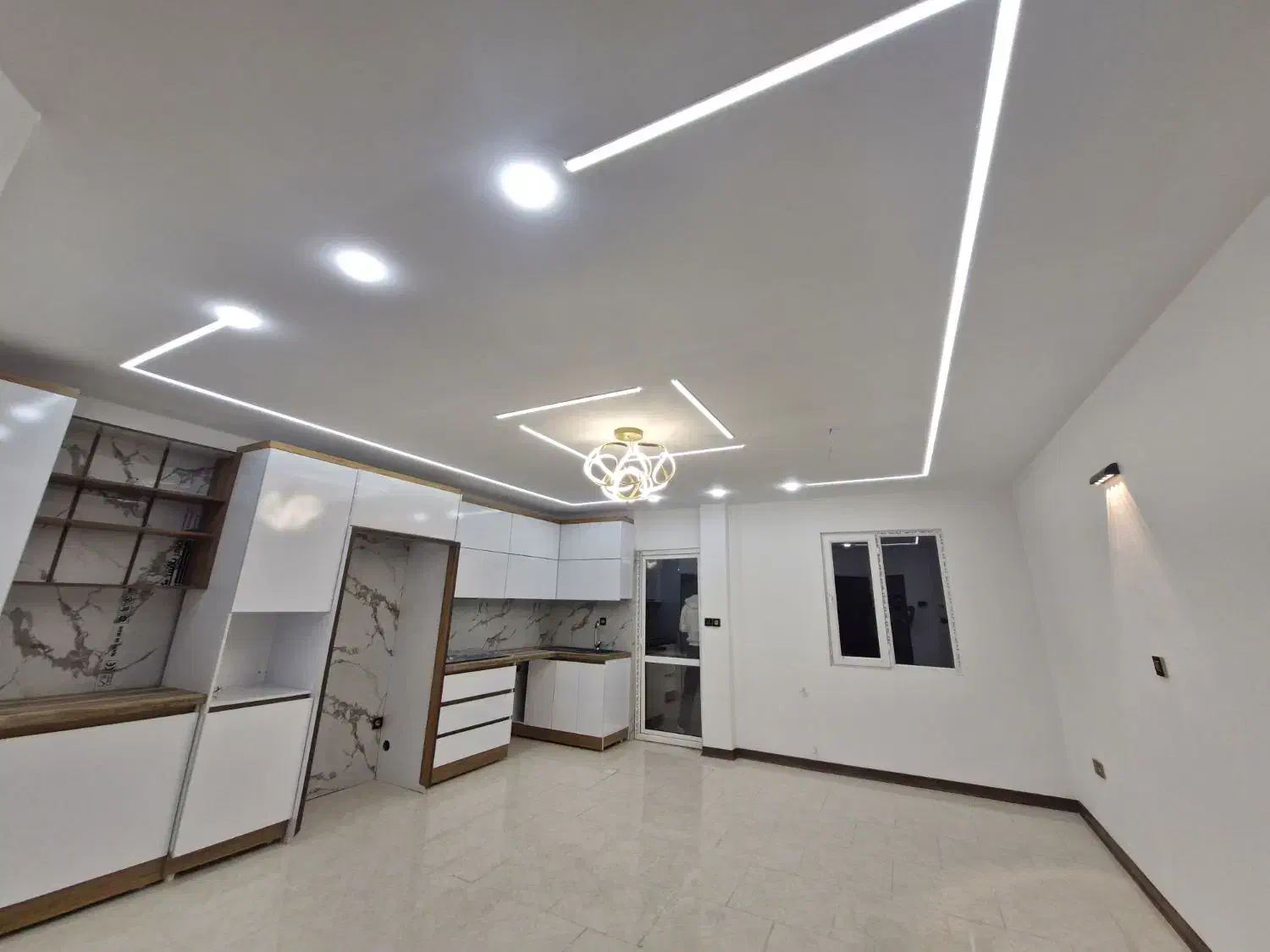 واحد ۷۰ متری کلید نخورده نوساز خدمات پشتیبانی|فروش آپارتمان|هشتگرد, فاز ۷ مهستان|دیوار