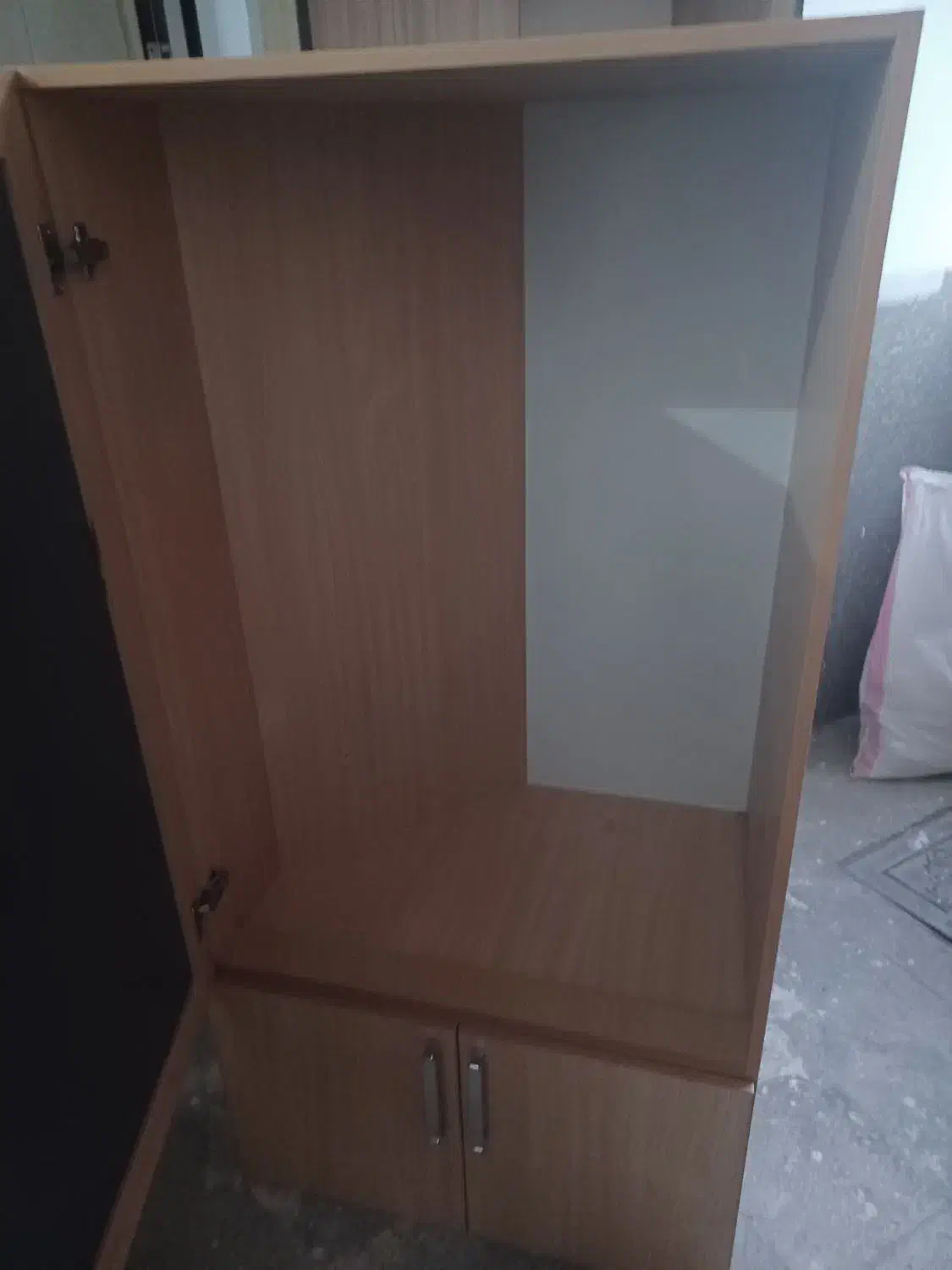 کمد و جاکفشی|جاکفشی، کمد، دراور|تهران, خاک سفید|دیوار