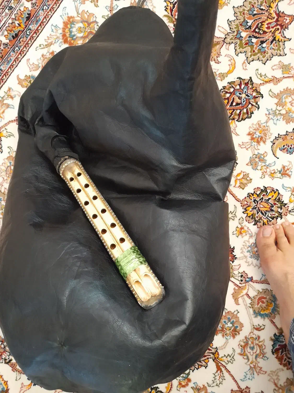 ادوات موسیقی|سازهای بادی|بیرجند, |دیوار