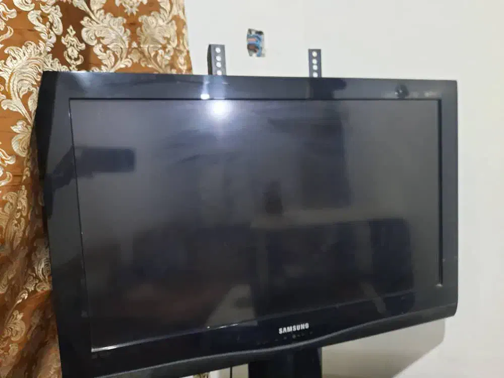 تلویزیون LCD 32 اینچ سامسونگ|تلویزیون و پروژکتور|مسجد سلیمان, |دیوار