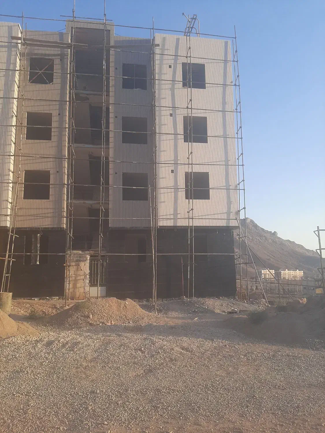 بنا و کارگر دائمی|استخدام معماری، عمران و ساختمانی|مهدی شهر, |دیوار