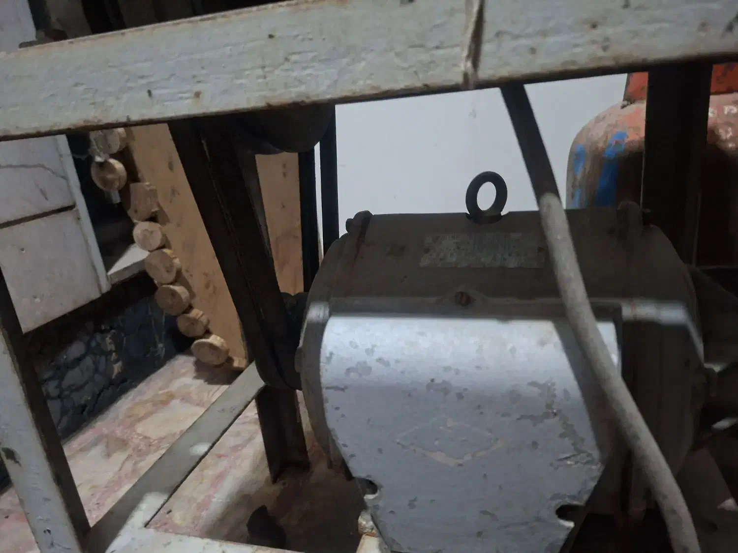 چرخ گوشت|خردکن، آسیاب، غذاساز|شیراز, تندگویان|دیوار