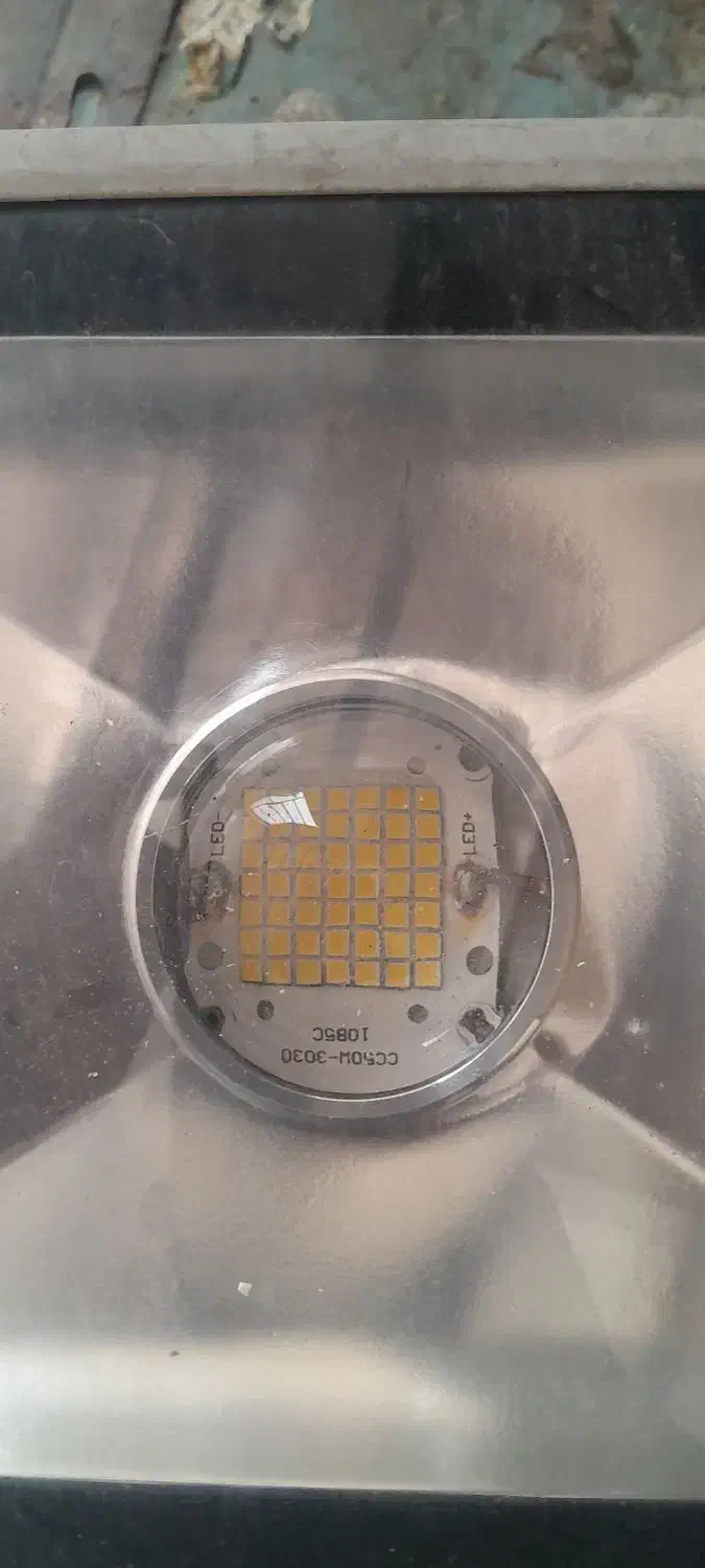 پرژکتور ۵۰ وات|لامپ و چراغ|نجف‌آباد, طالقانی|دیوار