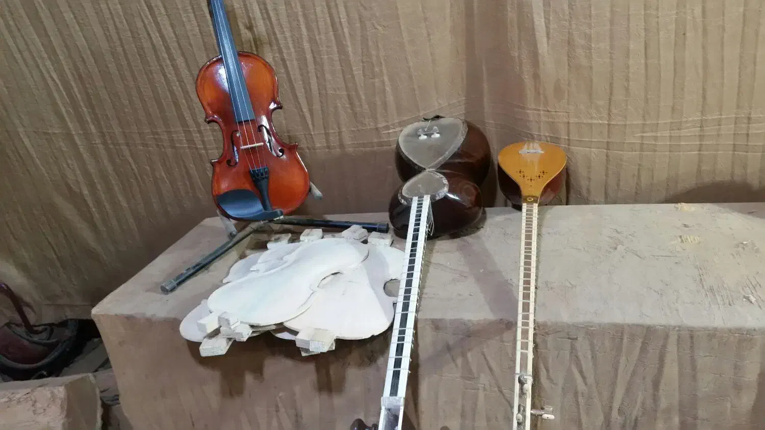 ویلن حرفه‌ای ساخت کی نژاد|ویولن|کرج, حصارک پایین|دیوار