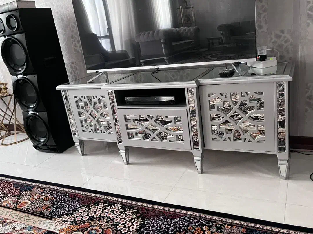 میزتلویزیون وآینه کنسول به همراه قاب عکس|میز تلویزیون|شاهدشهر, |دیوار