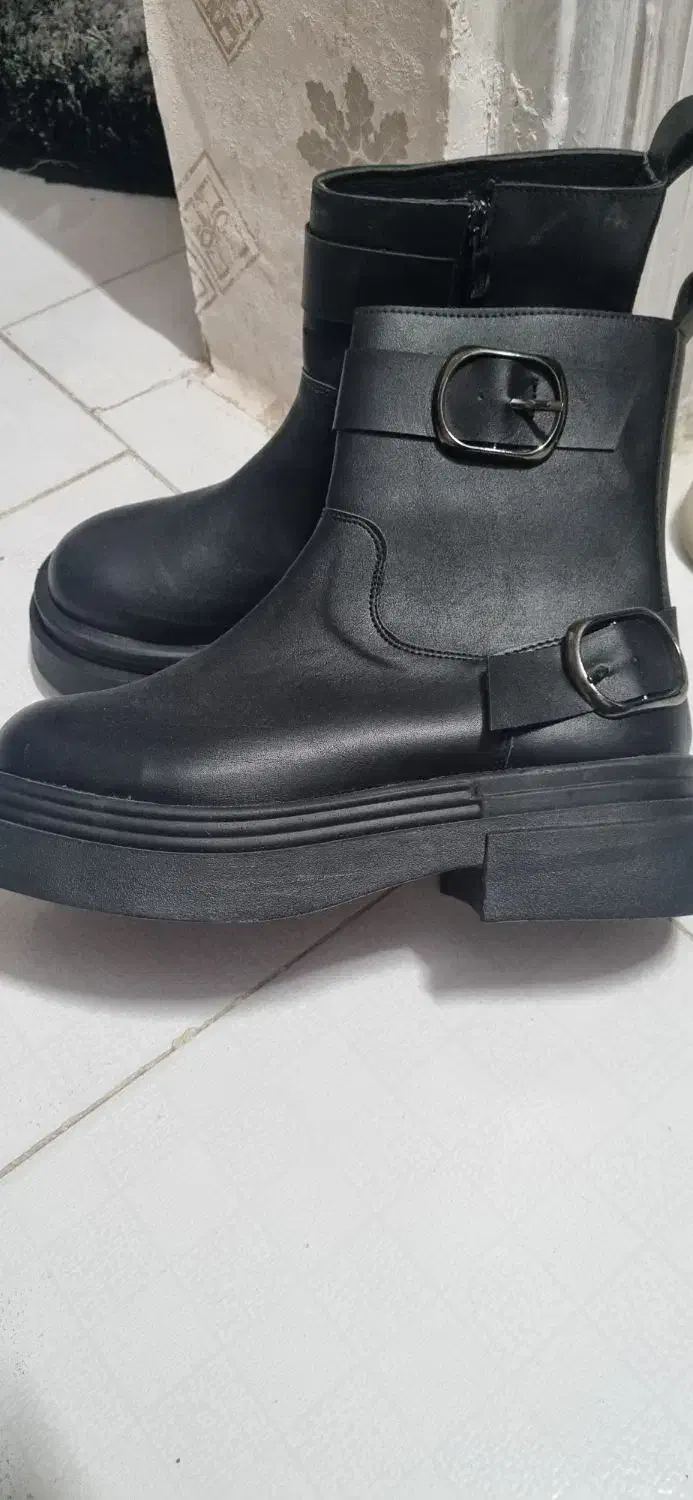 نیم بوت نو سایز ۴۰|کیف، کفش، کمربند|مشهد, تربیت (صدف)|دیوار