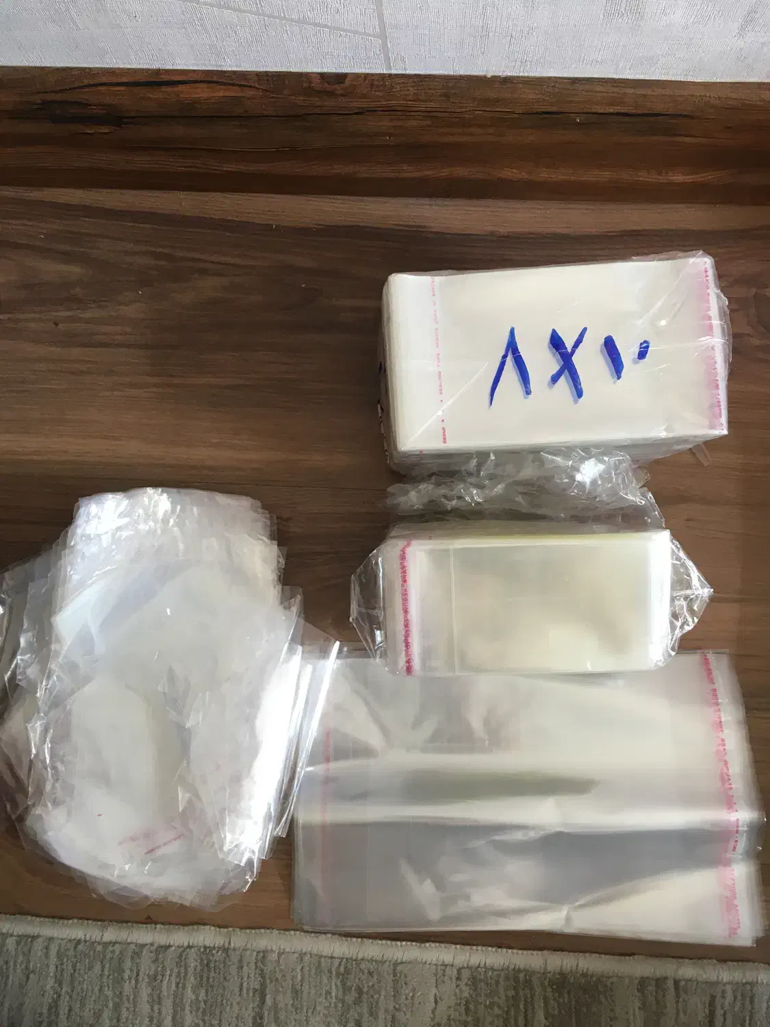 پلاستیک یک بار مصرف در چسبی|ظروف نگهدارنده، پلاستیکی، یک‌بارمصرف|تهران, نیروی هوایی (پیروزی)|دیوار