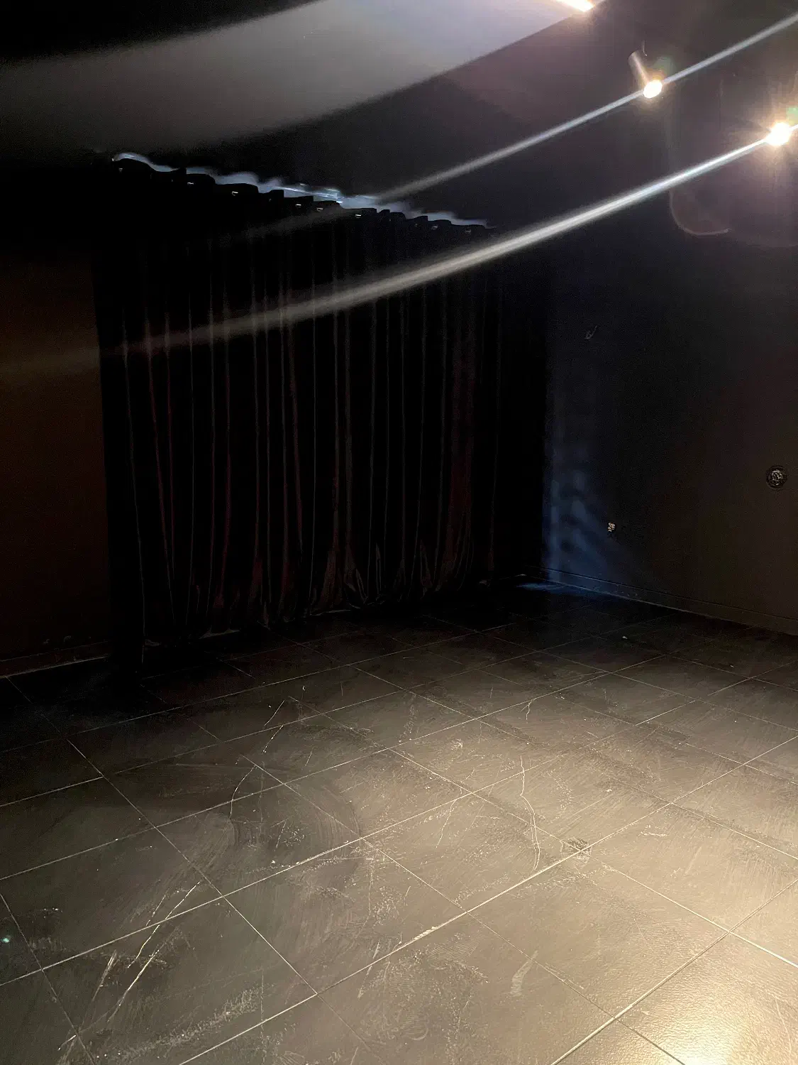 اجاره ی بلک باکس black box|اجارهٔ کوتاهمدت دفتر کار و فضای آموزشی|شیراز, قصرالدشت|دیوار