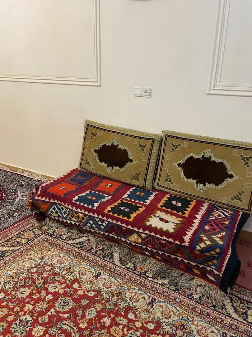 اجاره منزل مبله|اجارهٔ کوتاه‌مدت آپارتمان و سوئیت|شیراز, لاله|دیوار