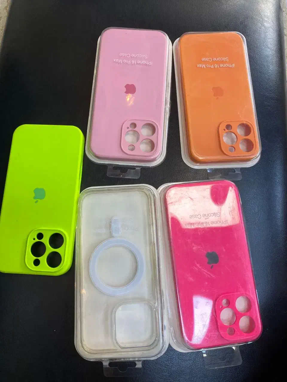 قاب سلیکونی آیفون ۱۶ پرومکس|لوازم جانبی موبایل و تبلت|تهران, شهرک امید|دیوار