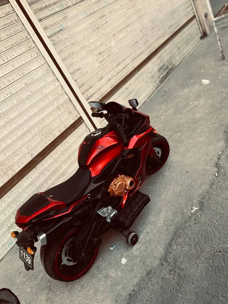 موتور بچگانه|اسباب‌بازی بچه|رشت, گلزاران|دیوار