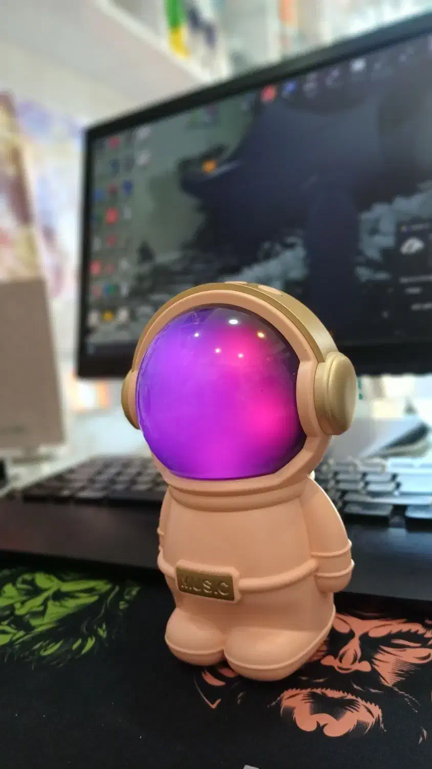 اسپیکر آدم فضایی|پخش‌کننده همراه|شیروان (خراسان), |دیوار