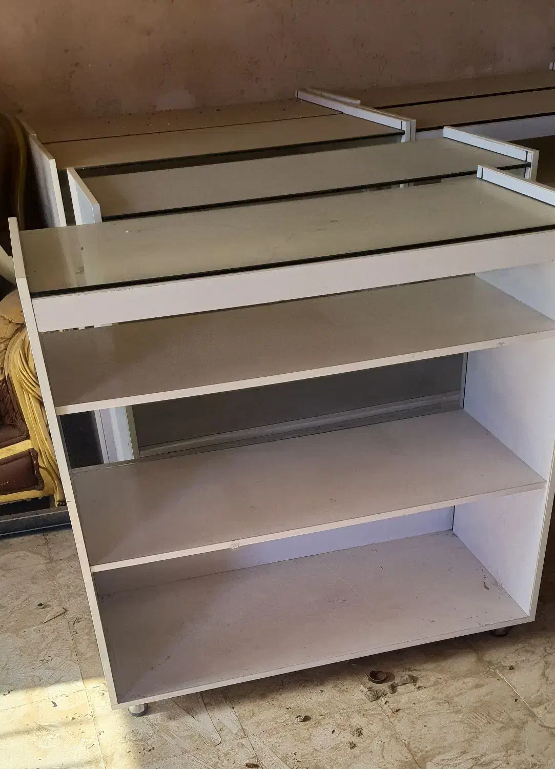 ویترین وقفسه در حد نو|کتابخانه، شلف، قفسههای دیواری|سبزوار, فیاض|دیوار