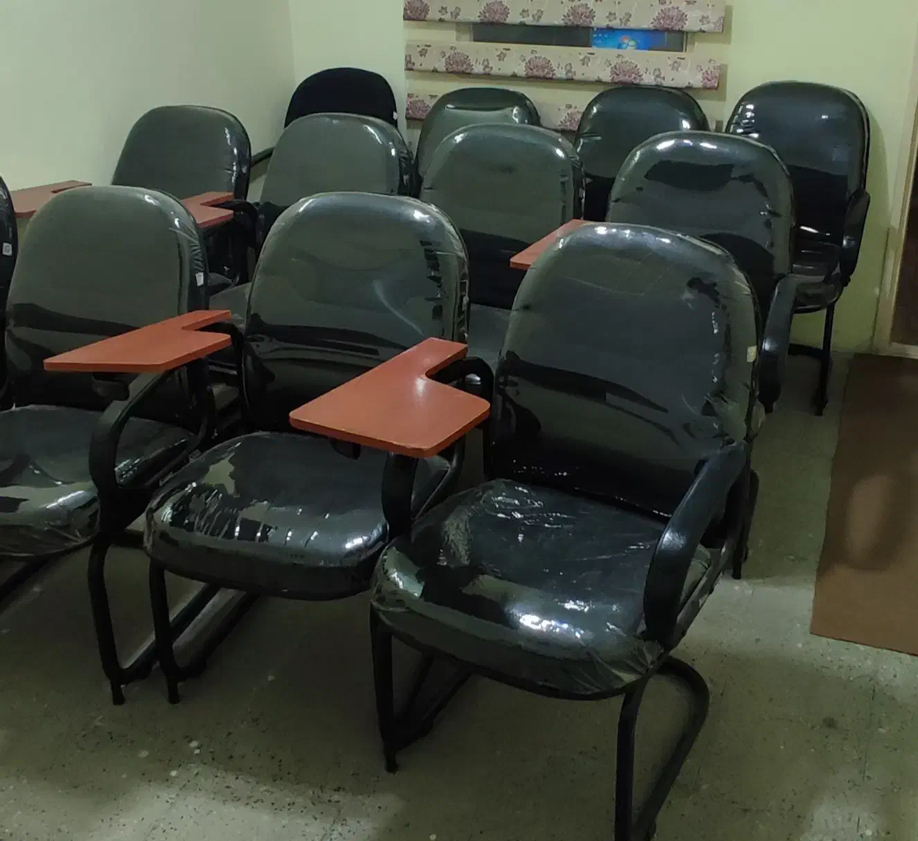 صندلی دانشجویی و دانش آموزی|مبلمان اداری|ری, دیلمان|دیوار