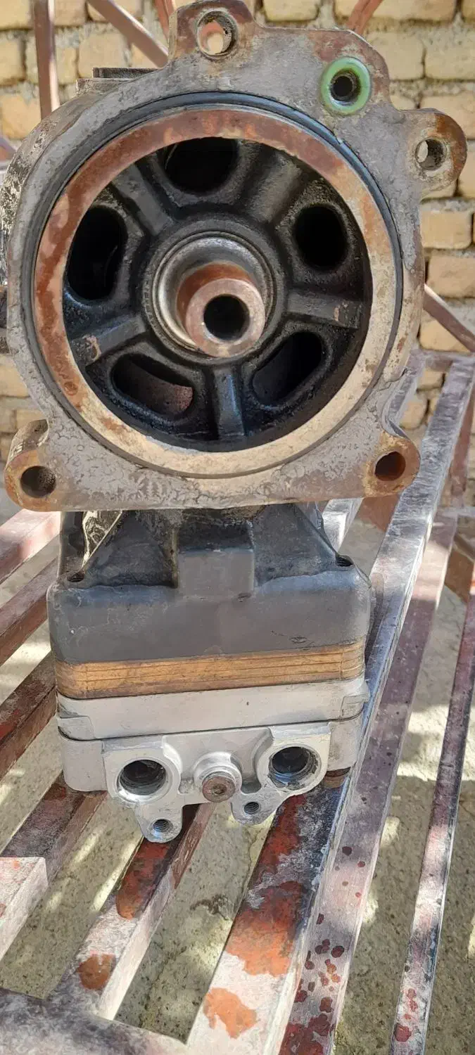 پمپ باد اسکانیا ۳۸۰ اصلی|قطعات یدکی و لوازم جانبی|کنگاور, |دیوار