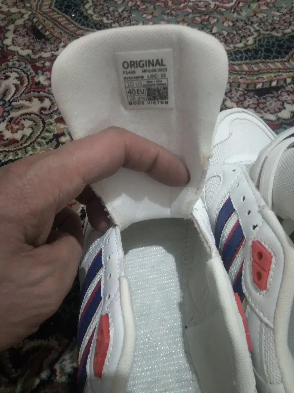 کتونی آدیداس ۴۰|کیف، کفش، کمربند|ورامین, خیر آباد|دیوار