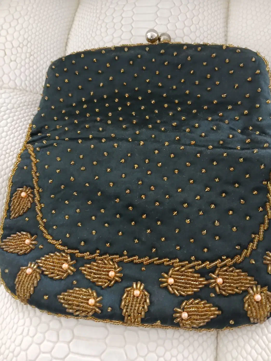 کیف عتیقه مواد دوزی کار دست|کلکسیون اشیاء عتیقه|پردیس, فاز ۳|دیوار