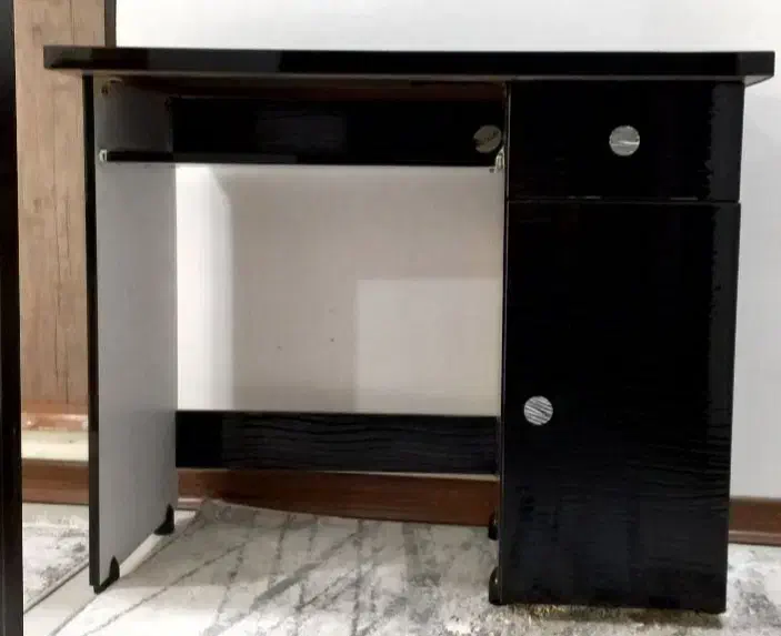 میز کامپیوتر|میز تحریر و کامپیوتر|محمدیه-قزوین, |دیوار