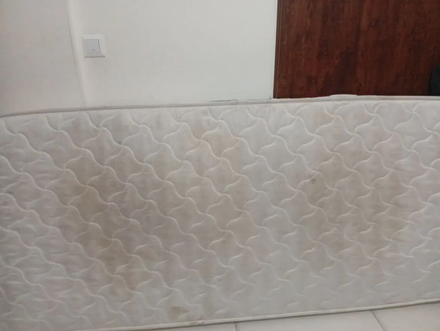 تشک تخت|تخت و سرویس خواب|شیراز, شهرک پرواز|دیوار