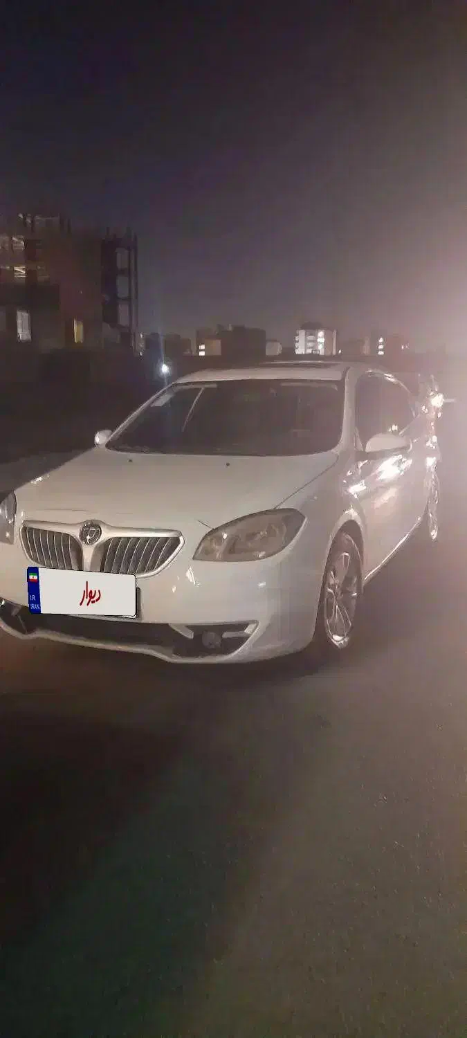 معاوضه ندارم برلیانس H330 اتومات سفید مدل دی ماه96|خودرو سواری و وانت|جیرفت, |دیوار