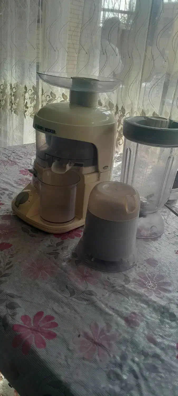 آبمیوه گیری سه کاره سالم|آبمیوه‌گیر و آب‌مرکبات‌گیر|نجف‌آباد, یزدانشهر|دیوار