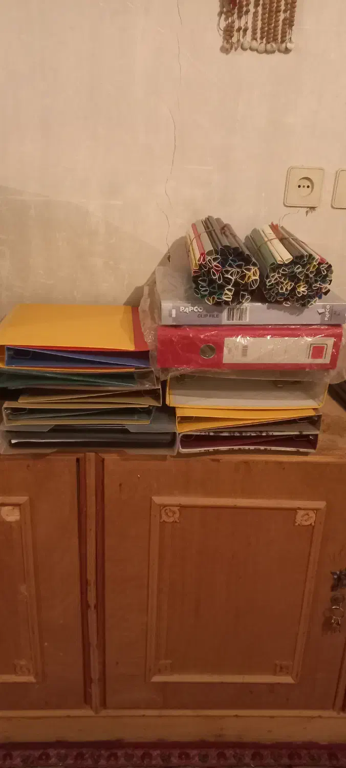 زونکن ، کلاسور و طلقوشیرازه ۲،۰۰۰،۰۰۰ تومان|لوازم التحریر|بروجرد, |دیوار