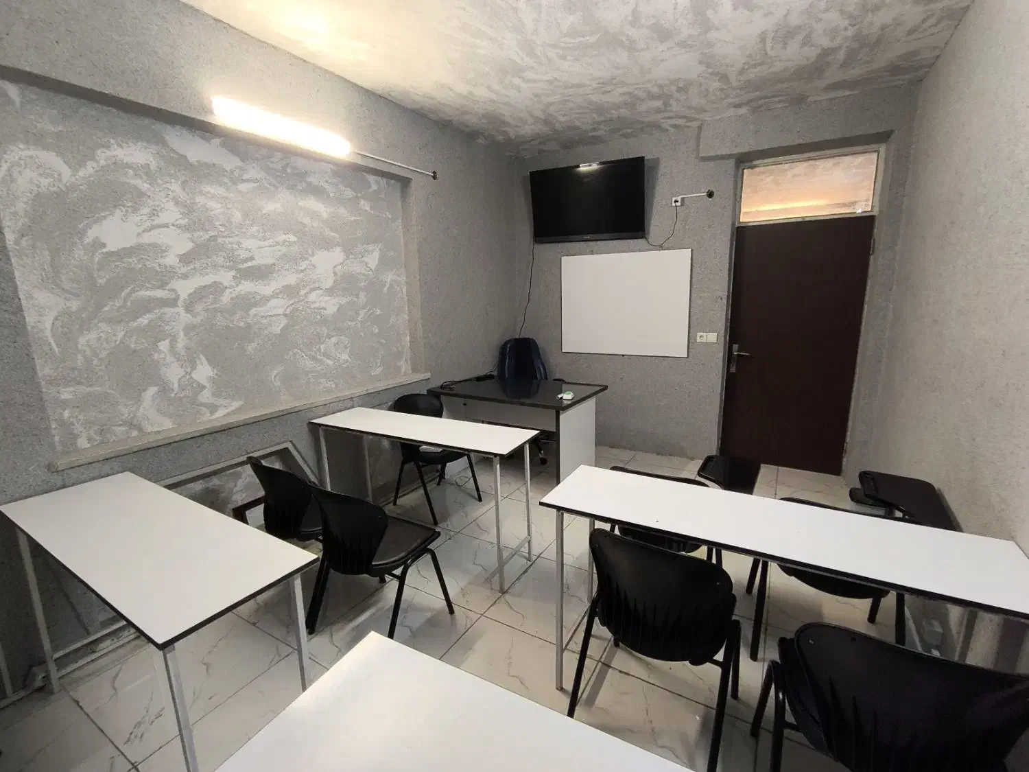 اجاره مکان آموزشی(VIP) شیک و حرفه ای|اجارهٔ کوتاه‌مدت دفتر کار و فضای آموزشی|شیراز, زرهی|دیوار