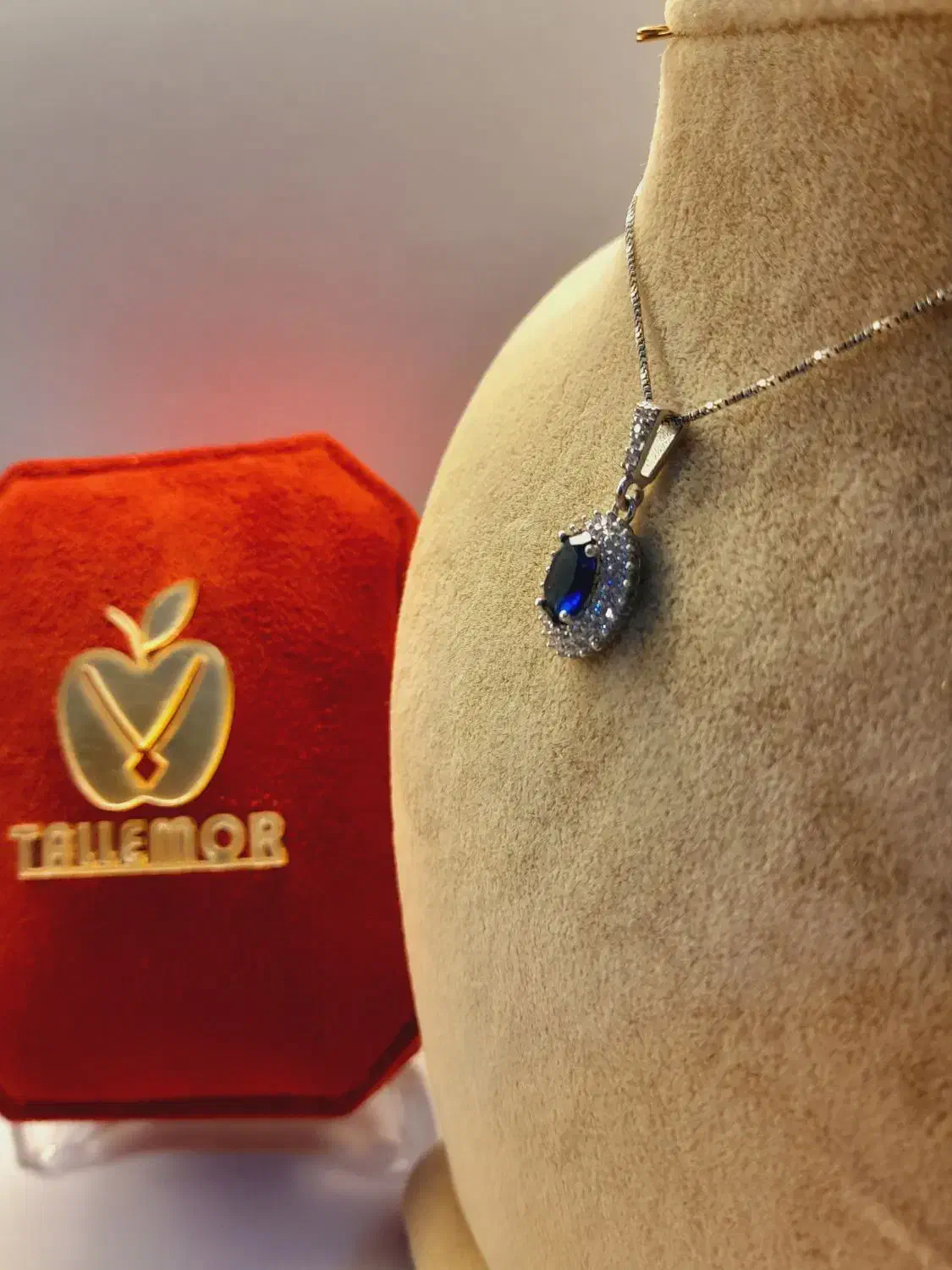 تعدادی گردنبد نقره ایتالیایی|جواهرات|مشکیندشت, |دیوار